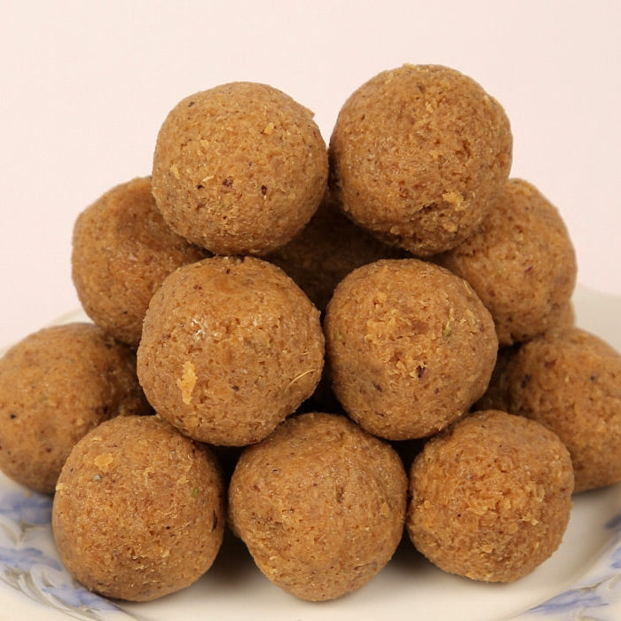 Traditional sunnundalu laddu